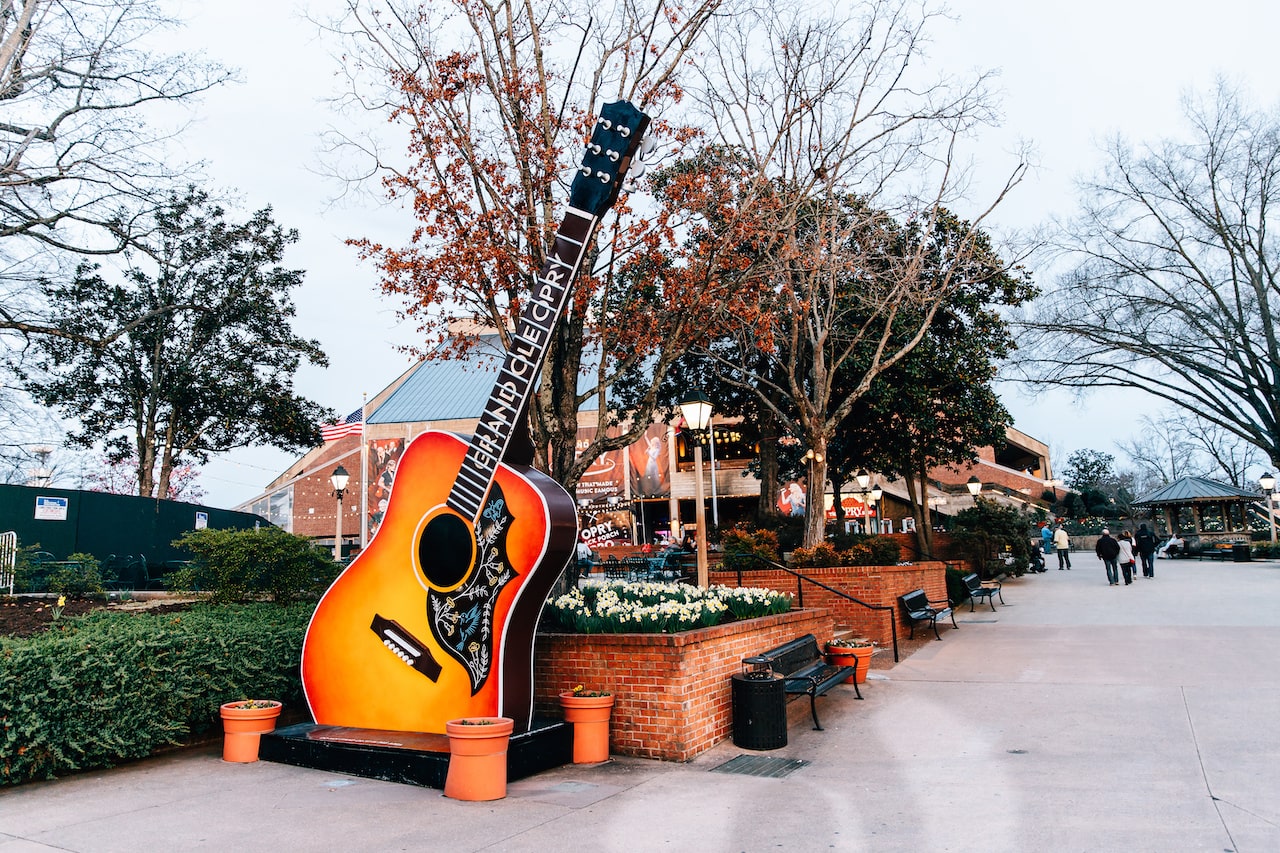 Exterior of Grand Ole Opry with large statue of a guitar